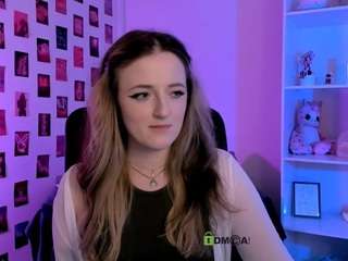 luna-berryy live webcam show