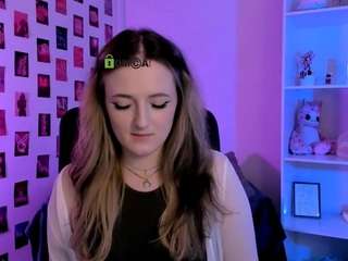 luna-berryy live webcam show