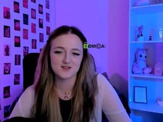 luna-berryy live webcam show