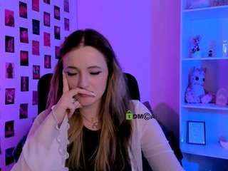 luna-berryy live webcam show