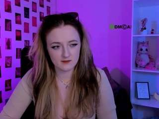 luna-berryy live webcam show