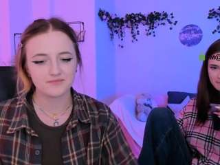 luna-berryy's live room