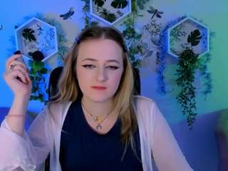 luna-berryy's live room