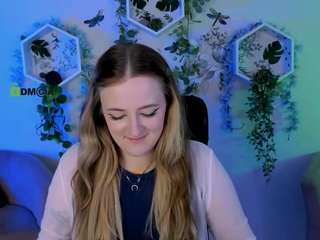 luna-berryy live cam preview