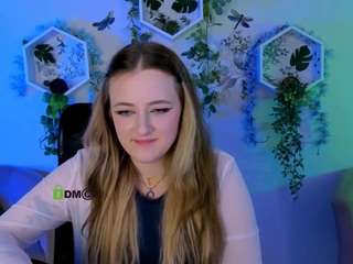 luna-berryy live cam preview
