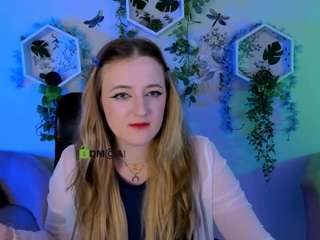 luna-berryy live cam preview