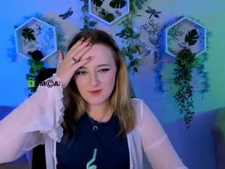 luna-berryy live cam preview