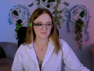 luna-berryy live cam preview