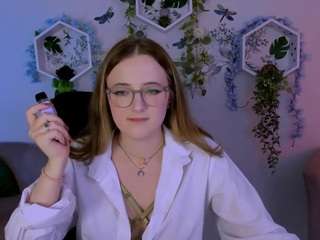 luna-berryy live cam preview