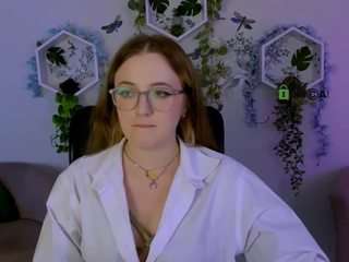 luna-berryy live cam preview