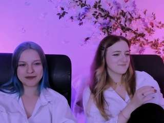 luna-berryy's live room