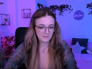 luna-berryy live cam preview