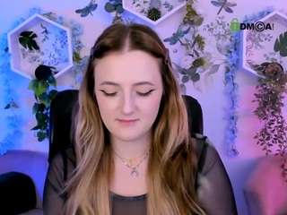 luna-berryy live cam preview