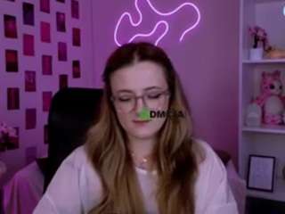 luna-berryy live cam preview