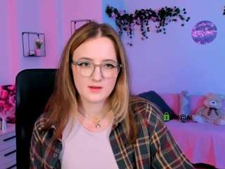 luna-berryy Live Webcam on CamSoda