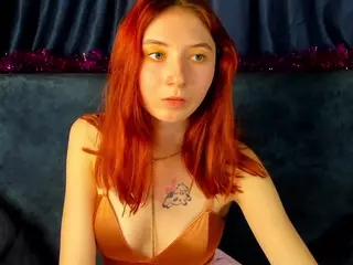 Luna's Live Sex Cam Show