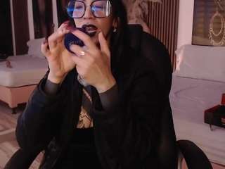 Samantha live webcam show