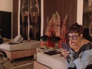Samantha live cam preview