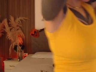 Samantha live cam preview
