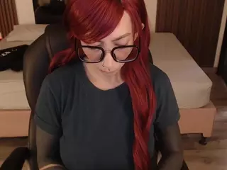 Live cam show with Samantha - Mature on WildCum
