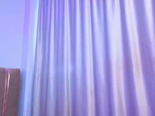 thaliaa-parkerr Live Webcam on CamSoda