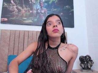thaliaa-parkerr Live Webcam on CamSoda