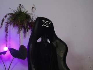 Mya Millor live cam preview
