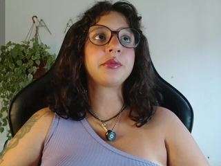 Mya Millor live cam preview