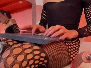  britannyclaire chat room