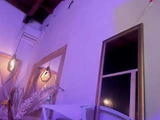 britannyclaire Live Webcam on CamSoda