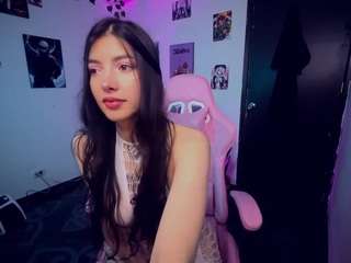 camimila9's CamSoda show and profile