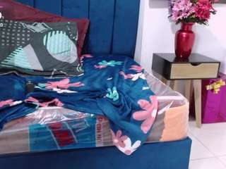 francheska-power Live Webcam on CamSoda