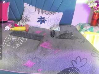 le modèle francheska-power est en webcam porno dans un show sur le site camsoda, il possède les tags suivants: ass to mouth,normal,young adult,toys,tiny tits,teen 18,sex toys,orgasm,no smoking,black hair,lovense,fingering,drinking,dildo or vibrator,cum in pussy,brown eyes,blowjob,curvy,hd