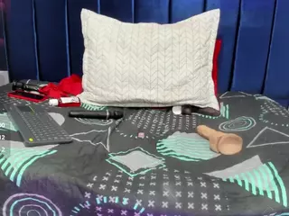 francheska-power's Live Sex Cam Show