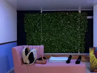 avis-sexydance's Live Sex Cam Show