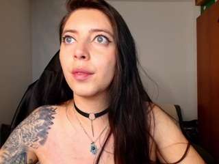 Sharol Leon live webcam show