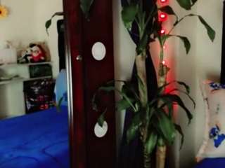 apriljades18's live room