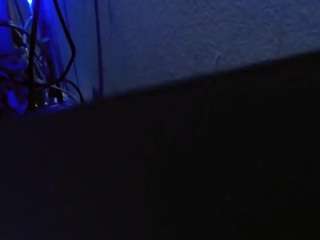 apriljades18's live room