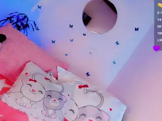 Apriljades18's Live Sex Cam Show