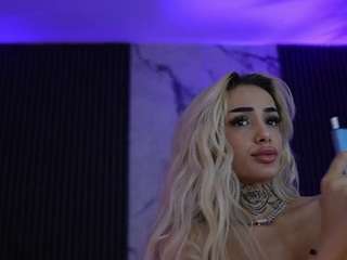 blondie-muller's CamSoda show and profile