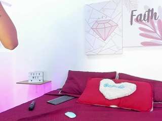 kloewatson webcam