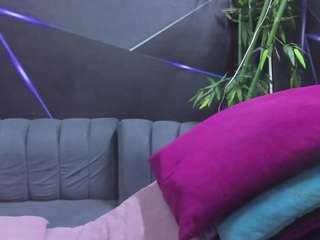 playsgirlhot Live Webcam on CamSoda
