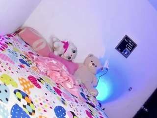 stefannyadoll Live Webcam on CamSoda