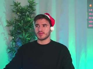 tonywylie's CamSoda show and profile