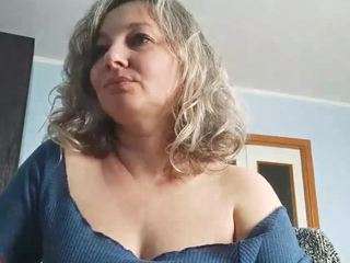 edithmanning's CamSoda show and profile