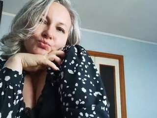 EdithManning live cam preview
