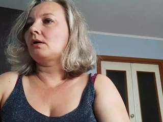 EdithManning live cam preview