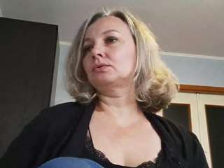EdithManning live cam preview