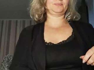 EdithManning live cam preview