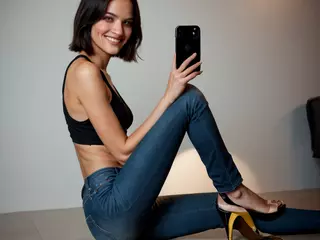 Elli Takeone's Live Sex Cam Show